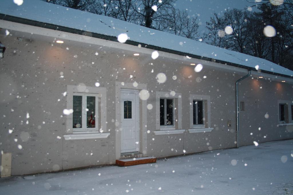 Gite L'Annexe Crotenay Esterno foto
